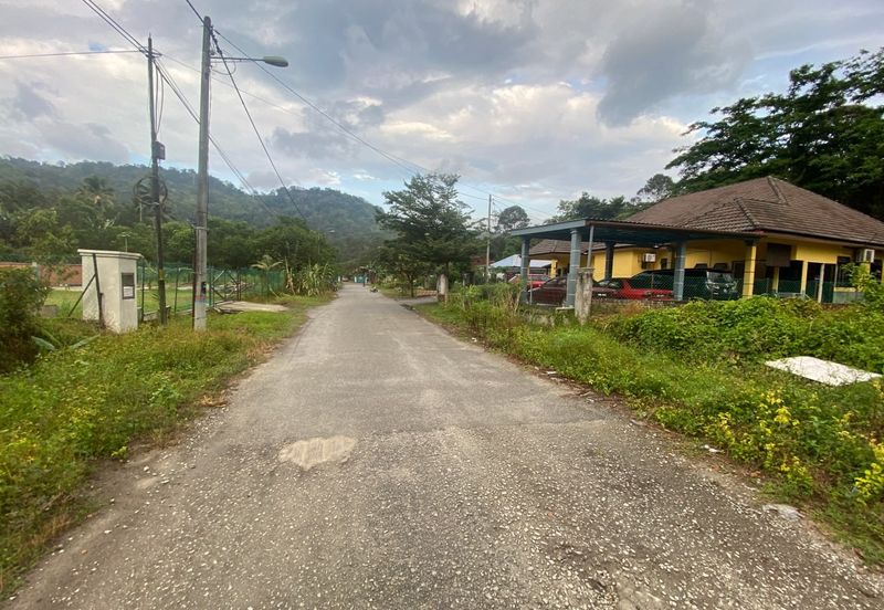 Kampung Sungai Lui