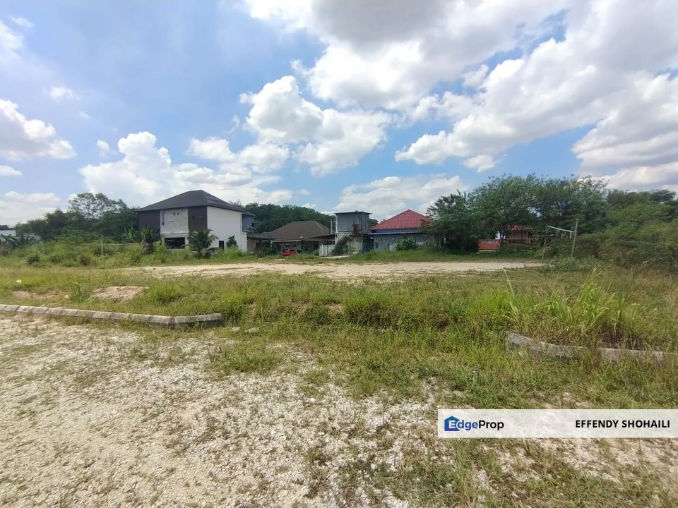 SUNGAI PLONG SUNGAI BULOH BANGLO LOT, Selangor, Sungai Buloh