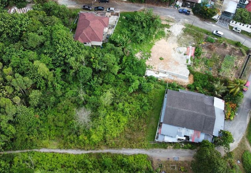 Jalan Kampung Sungai Gahal 