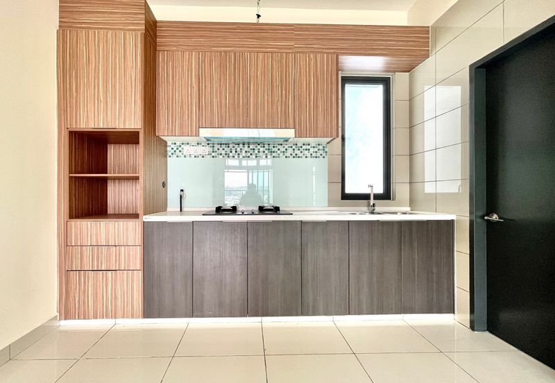 Aura Residence @ Precint 8