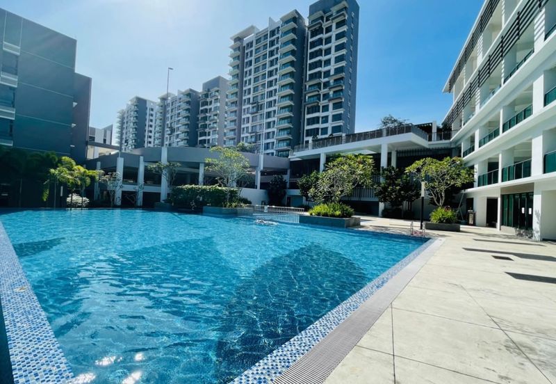 Aura Residence @ Precint 8