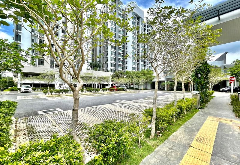 Aura Residence @ Precint 8