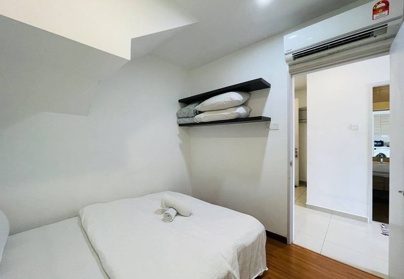 I Residence @ I City