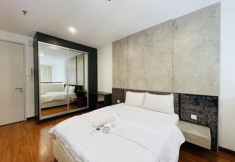 I Residence @ I City