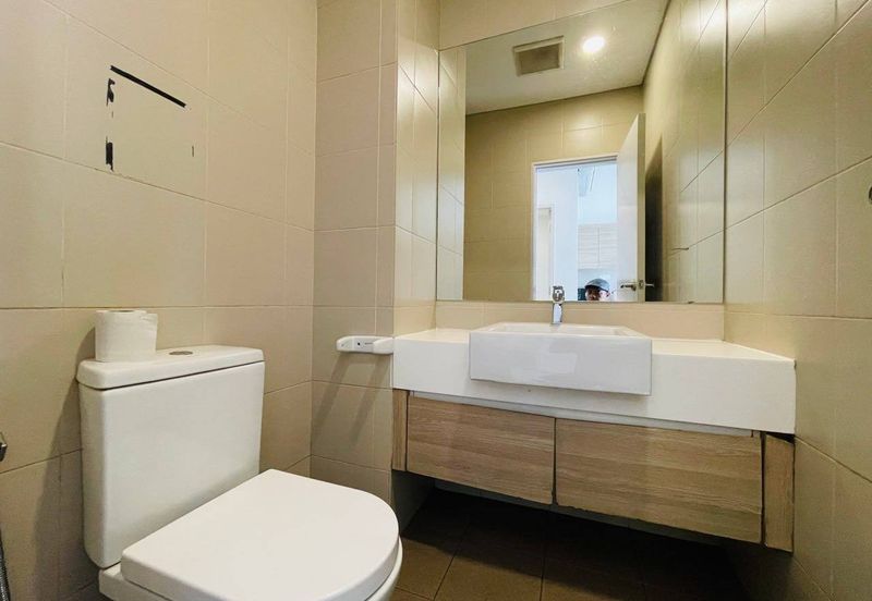 I Residence @ I City