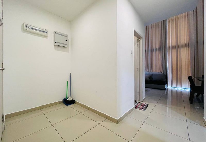 I Residence @ I City