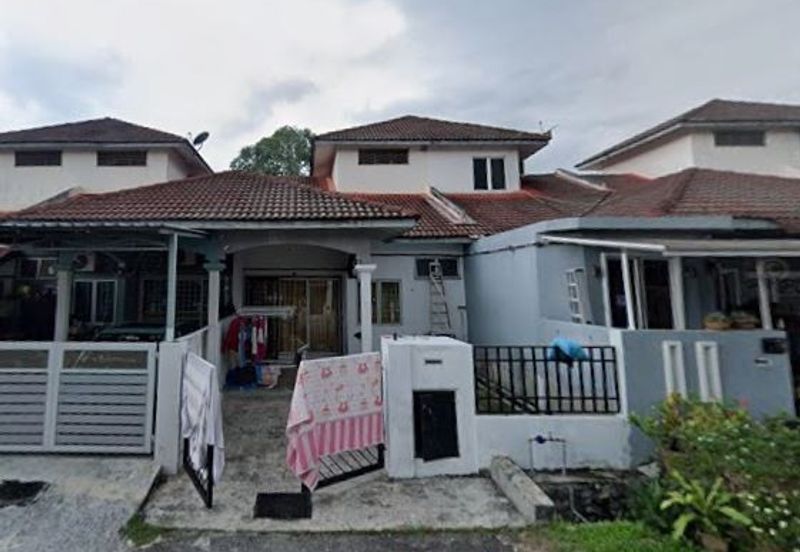 Persiaran Puncak Alam 2 