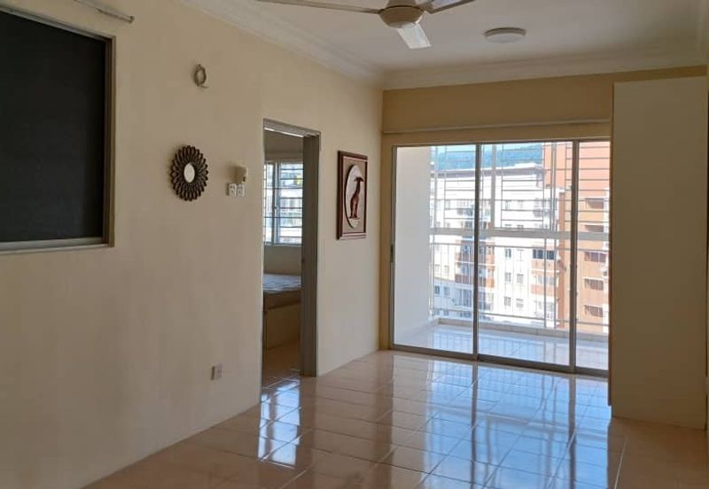 Residensi Bistaria, Ukay Bistari