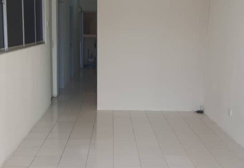 Residensi Bistaria, Ukay Bistari