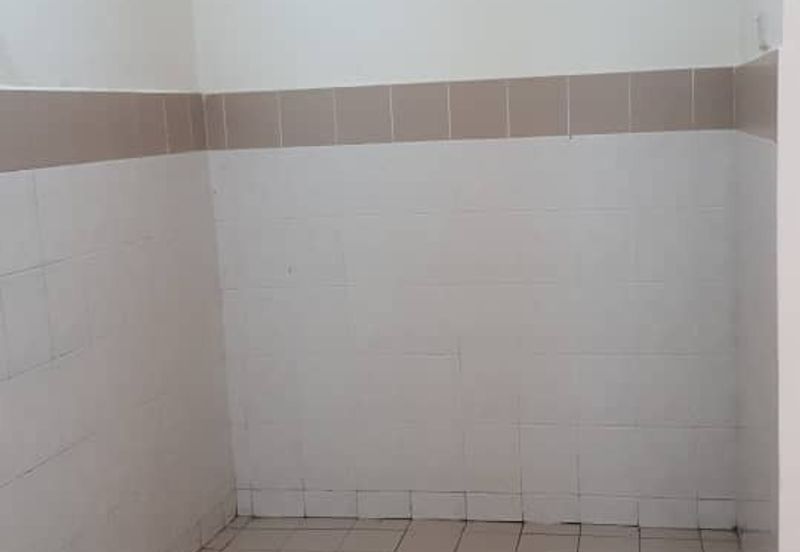 Residensi Bistaria, Ukay Bistari