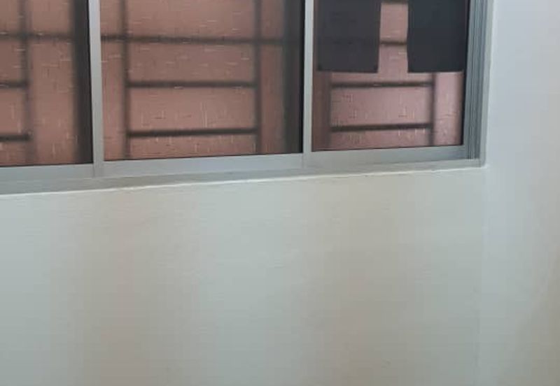 Residensi Bistaria, Ukay Bistari