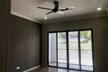 TAMAN BUKIT CHEMARA(CHEMARA HILL)