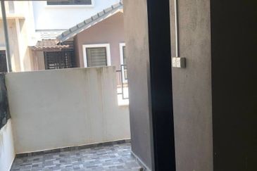 TAMAN BUKIT CHEMARA(CHEMARA HILL)