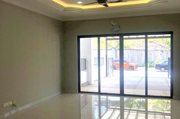 TAMAN BUKIT CHEMARA(CHEMARA HILL)