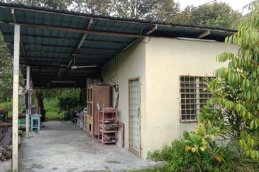 KALUMPANG HULU SELANGOR AGRICULTURAL LAND