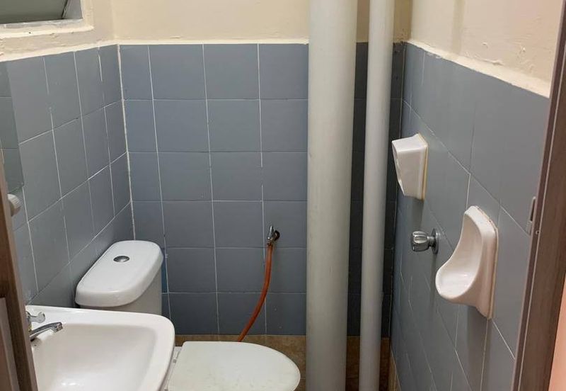 Residensi Bistaria, Ukay Bistari