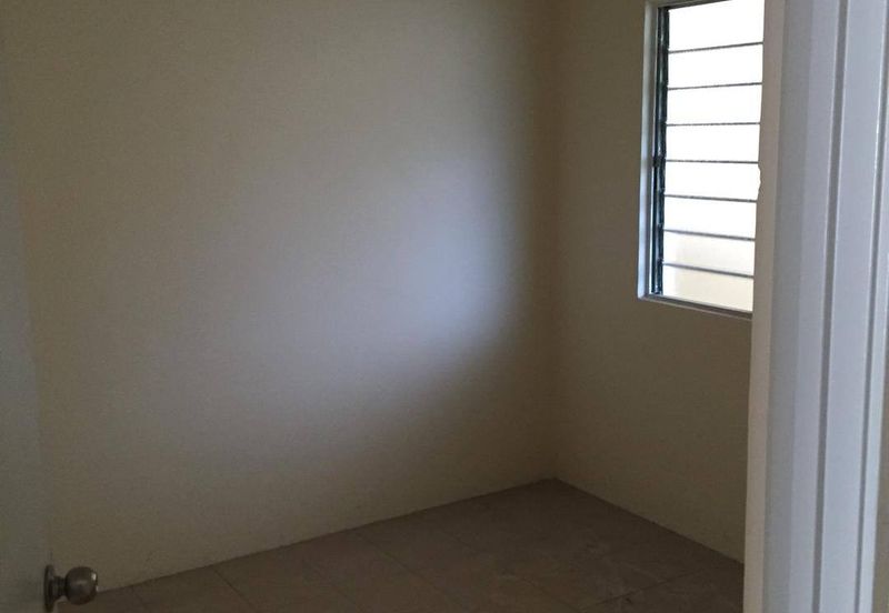 Residensi Bistaria, Ukay Bistari