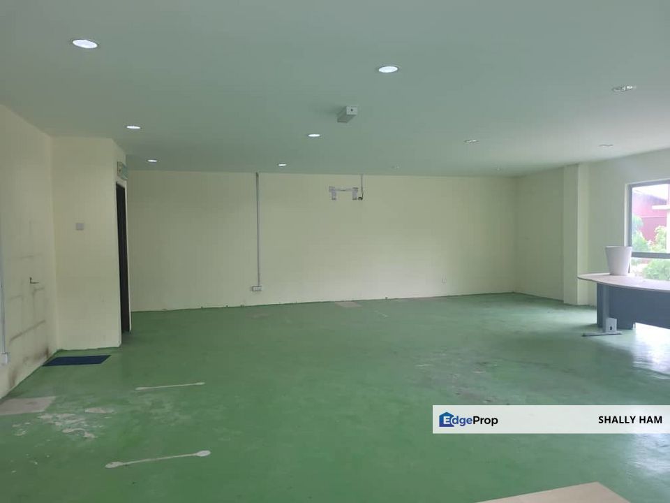 1.5 storey factory sms rawang industrial park , Selangor, Rawang