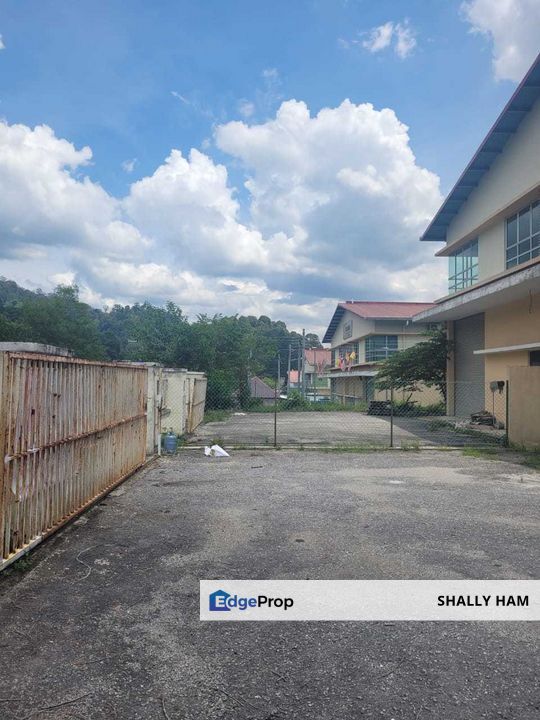 1.5 storey factory sms rawang industrial park , Selangor, Rawang