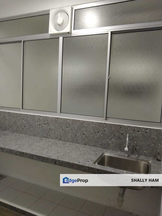 New Platinum OUG Condo near  muhibbah LRT and pavillion 2 bukit jalil, Kuala Lumpur, Bukit Jalil