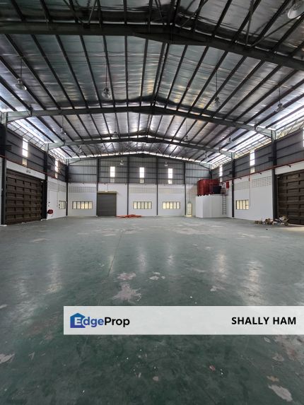 Big warehouse/ factory TO let at bandar bukit puchong industrial park, puchong, Selangor, Puchong