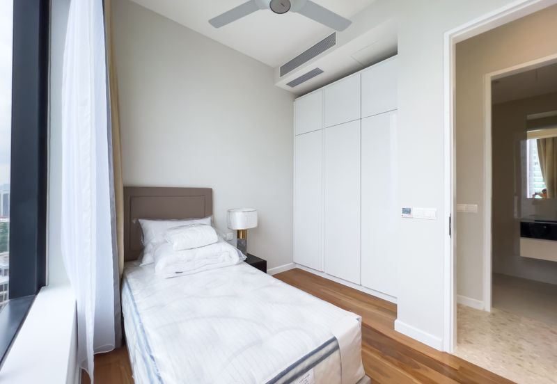 Pavilion Ceylon Hill