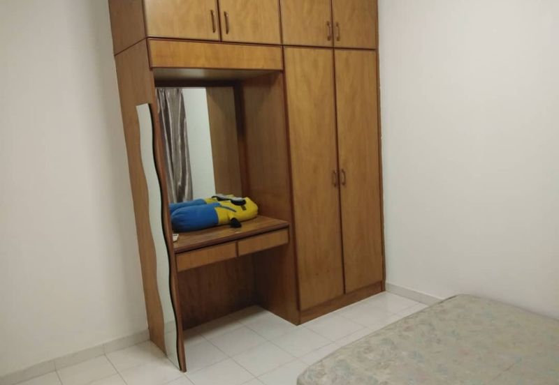 De Tropicana Condominium