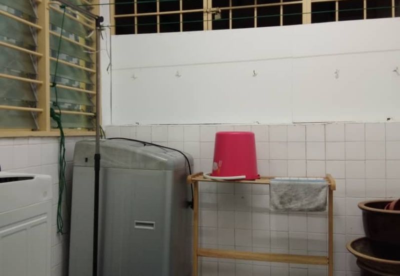 De Tropicana Condominium