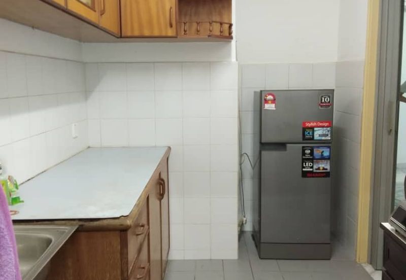 De Tropicana Condominium