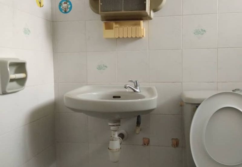 De Tropicana Condominium