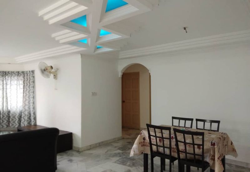 De Tropicana Condominium