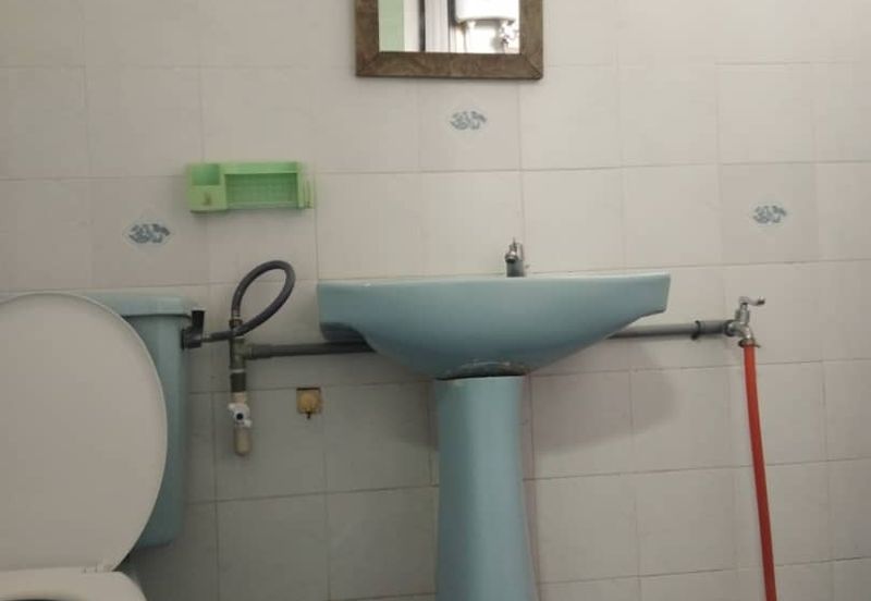 De Tropicana Condominium