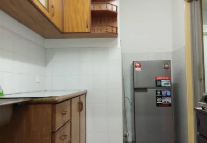 De Tropicana Condominium