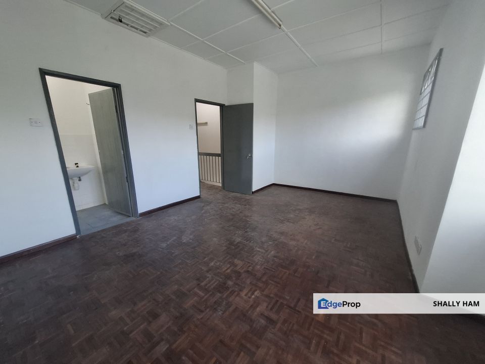 Saujana puchong SP 6 double storey link house for rent, Selangor, Puchong South