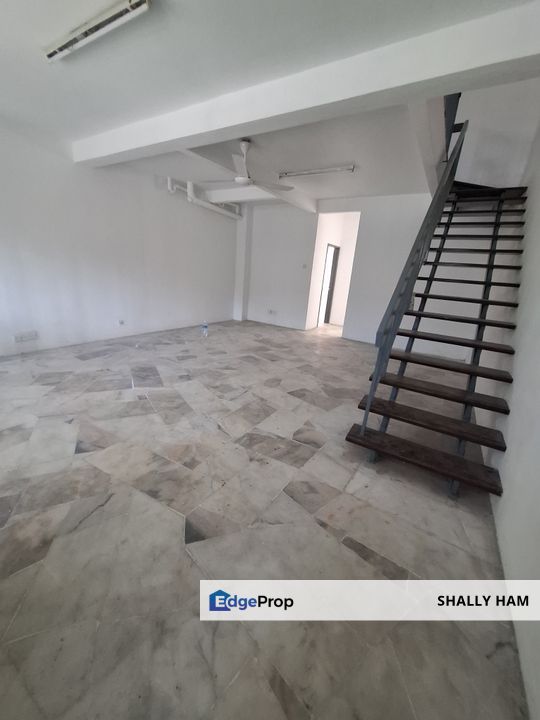 SP 6 saujana puchong house for rent, Selangor, Puchong South