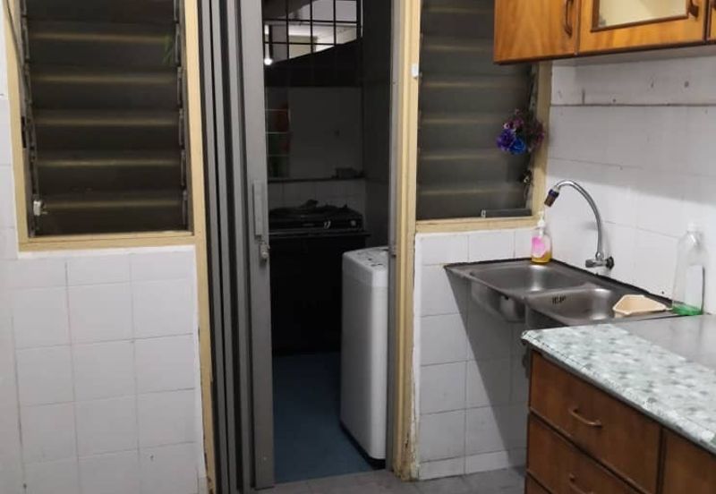 De Tropicana Condominium