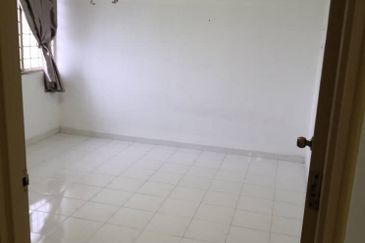 De Tropicana Condominium