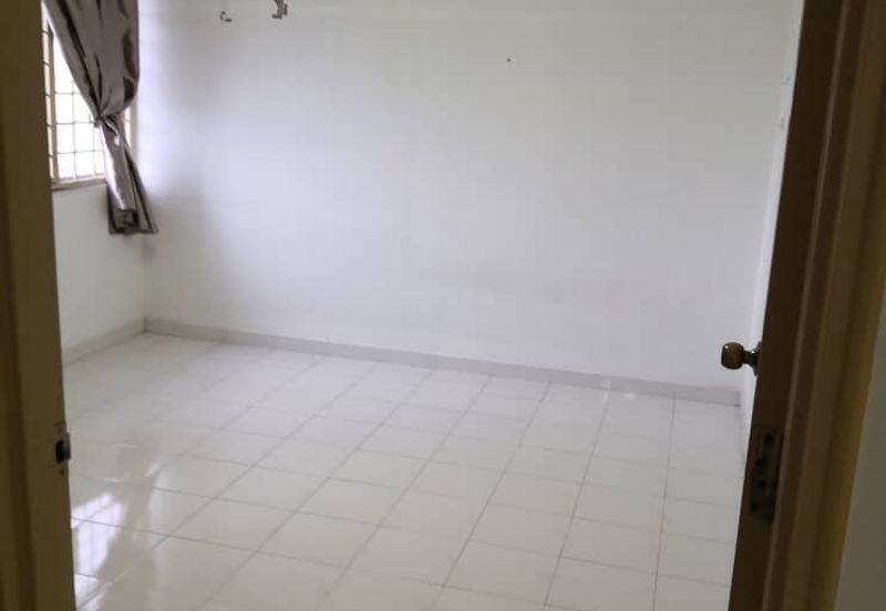 De Tropicana Condominium