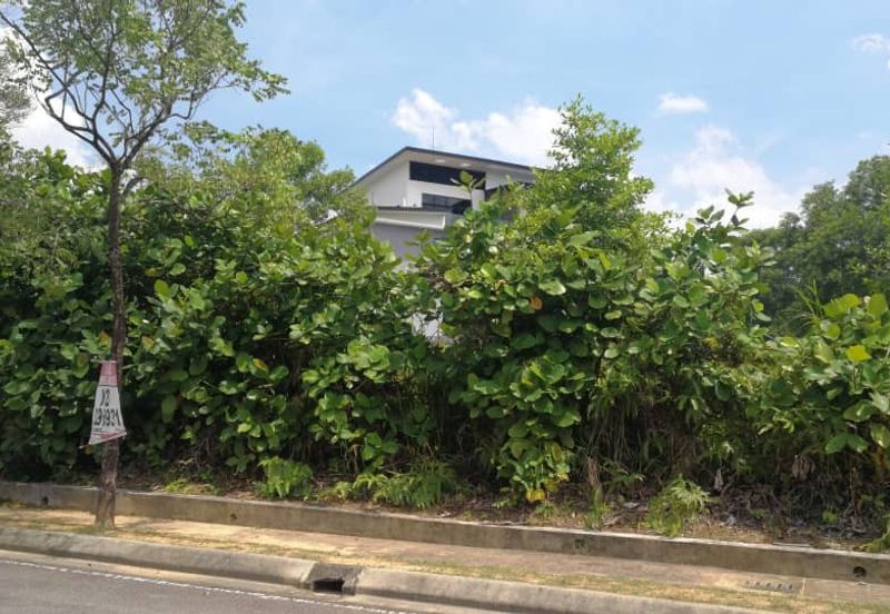 Agricultural and industrial land for sale at dengkil  mukim tanjung duabelas near KLIA airport