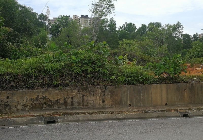 Agricultural and industrial land for sale at dengkil  mukim tanjung duabelas near KLIA airport