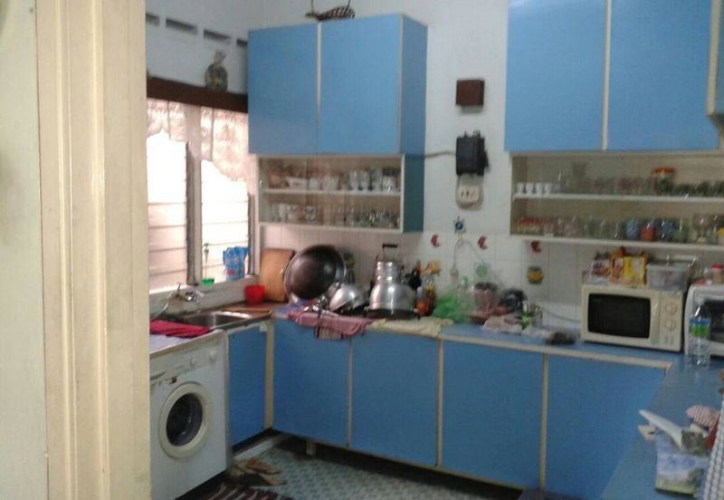 SemiD corner lot landed  house for sale at section 17. Petaling Jaya 