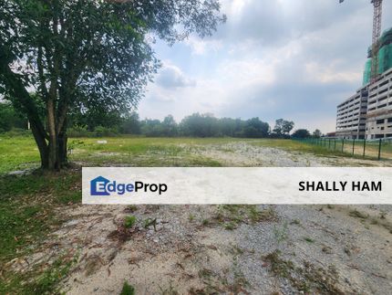 Big flat commercial land at puchong taman mas, Selangor, Puchong