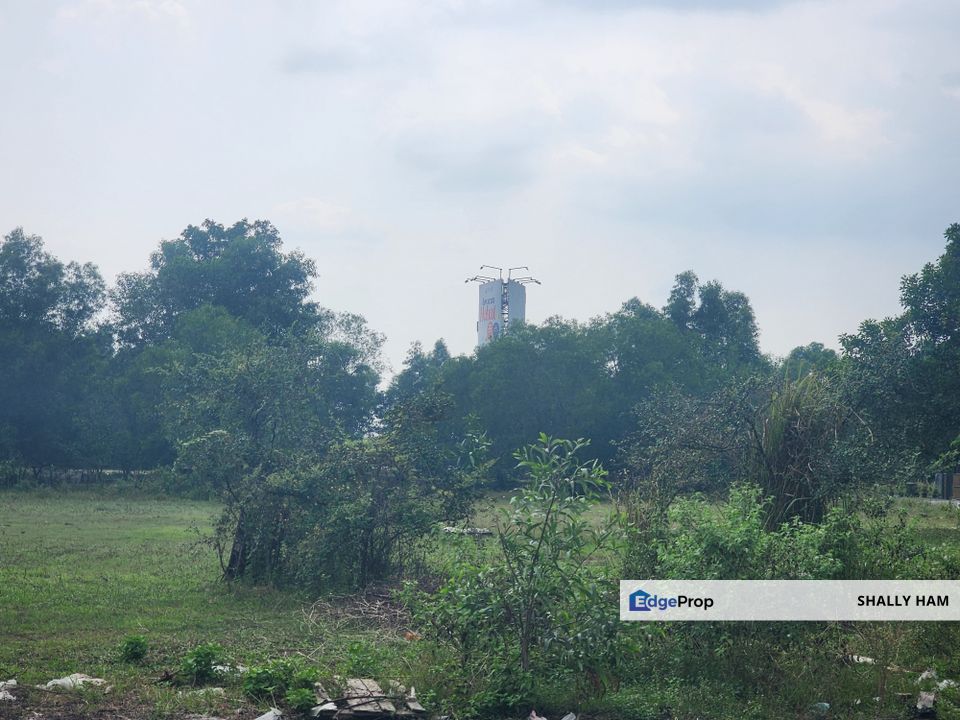 Big flat commercial land at puchong taman mas, Selangor, Puchong