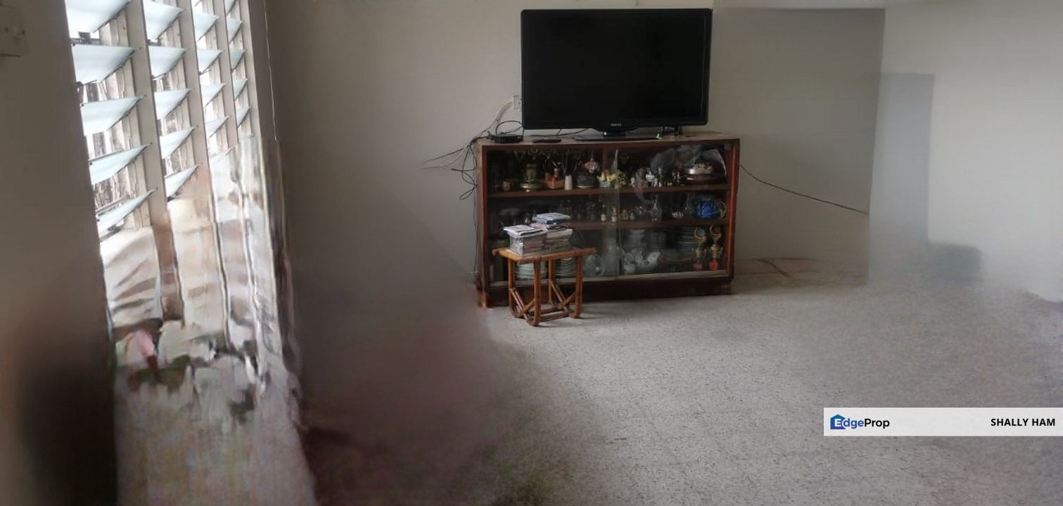 2 storey terrace hse  at Taman Pak Siong puchong , Selangor, Bandar Kinrara Puchong