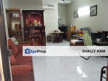 2 storey terrace house at seksyen 2 taman kinrara puchong , Selangor, Puchong