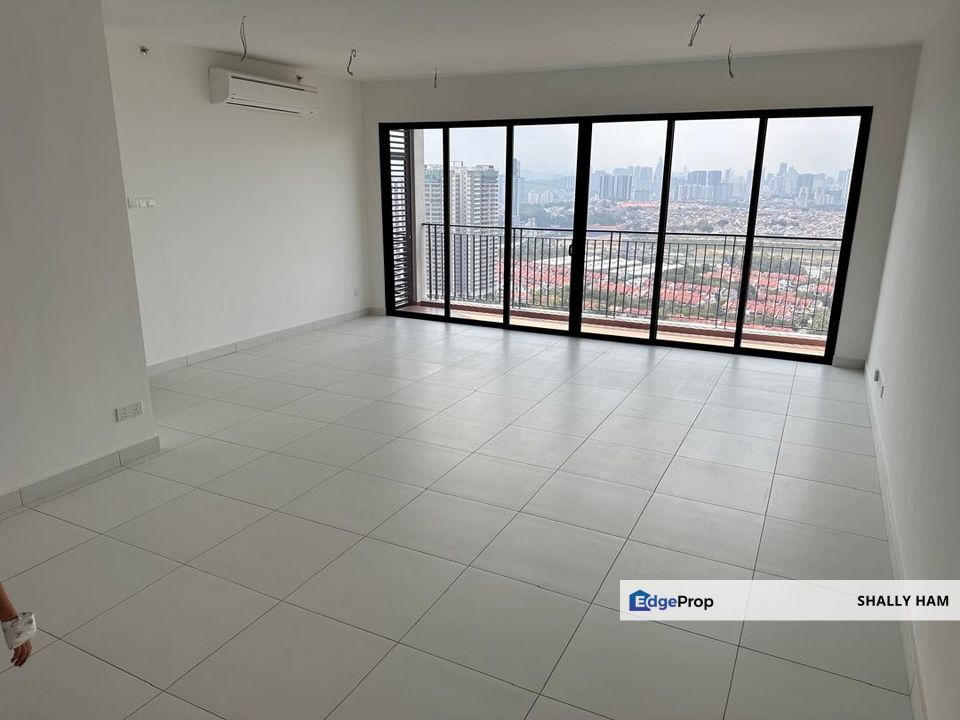 Tropika Bukit Jalil 1318sqft facing golf course for sale  near pavillion 2 bukit jalil lrt , Kuala Lumpur, Bukit Jalil