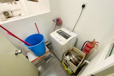 Savanna Executive Suites @ Southville City