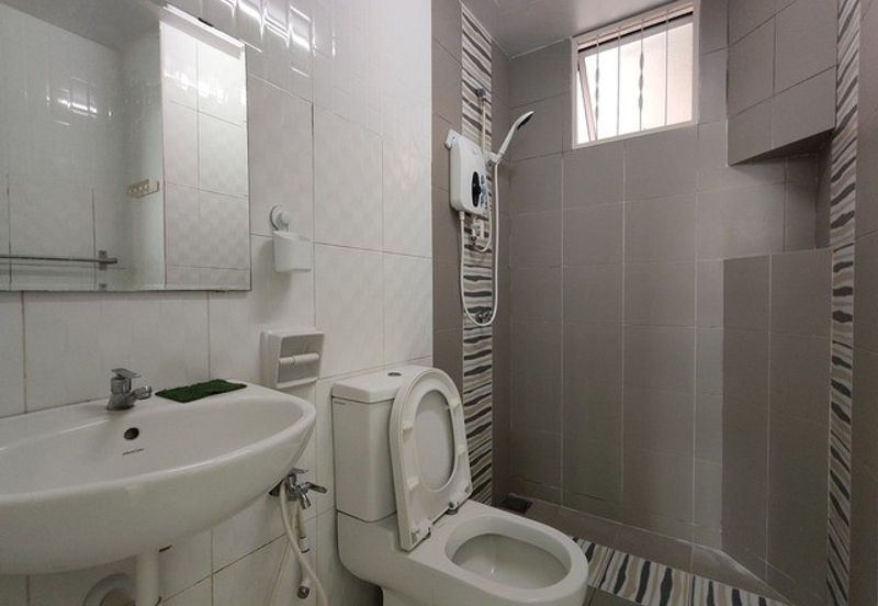 The Zest @ Kinrara 9