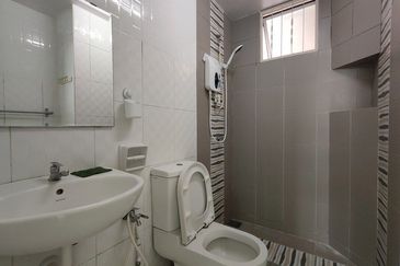 The Zest @ Kinrara 9