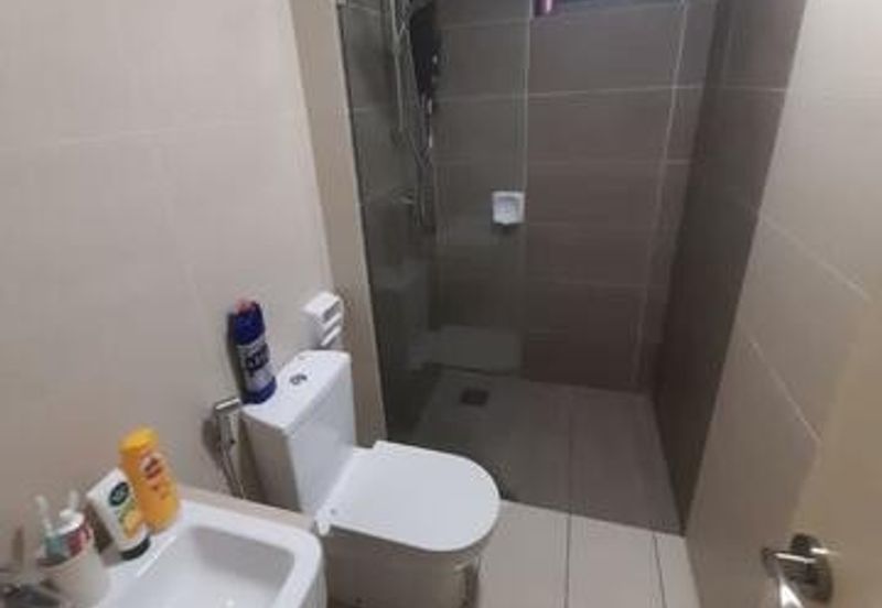 Adria Residence @ Gravit8